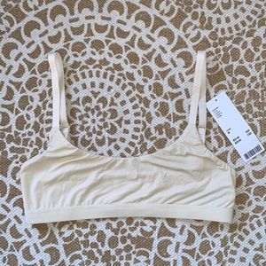 NWT Out From Under Scoop Neck Bralette Light Beige